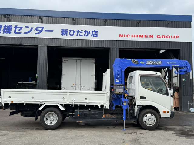 Hino Dutro 7