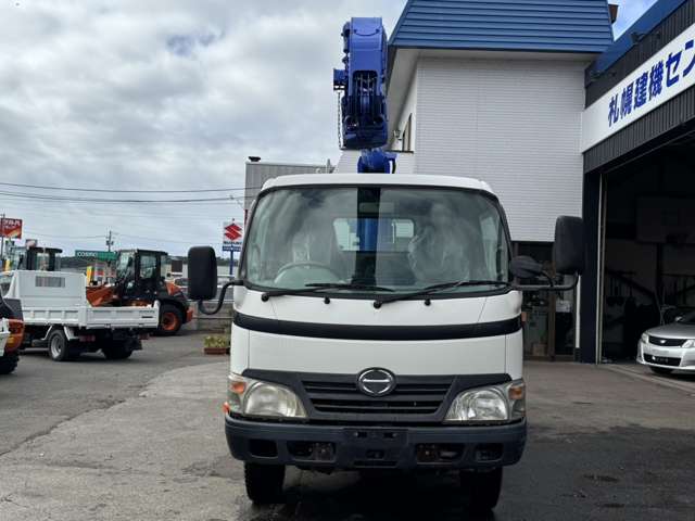 Hino Dutro 9