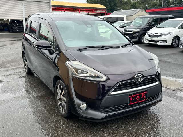 Toyota Sienta 10