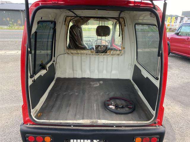 Daihatsu Midget II 12