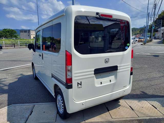Honda N-VAN 8