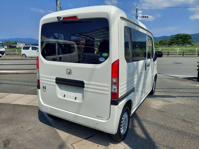 Honda N-VAN 10