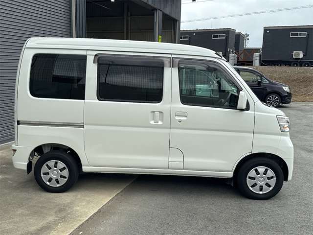Toyota Pixis Van 4