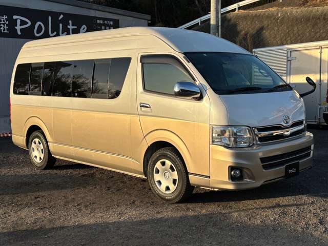 Toyota Hiace 3