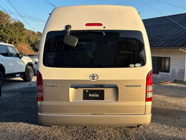 Toyota Hiace 5