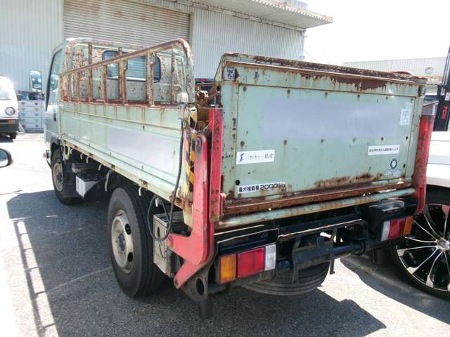 Isuzu Elf 4