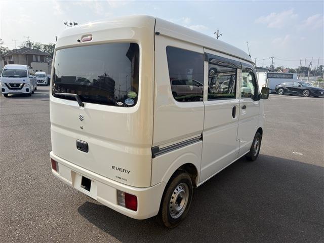 Suzuki Every 8