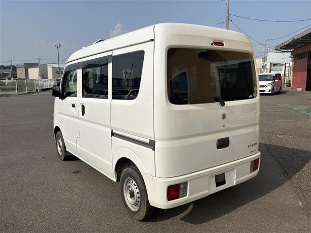 Suzuki Every 9