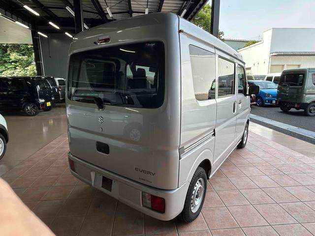 Suzuki Every 6