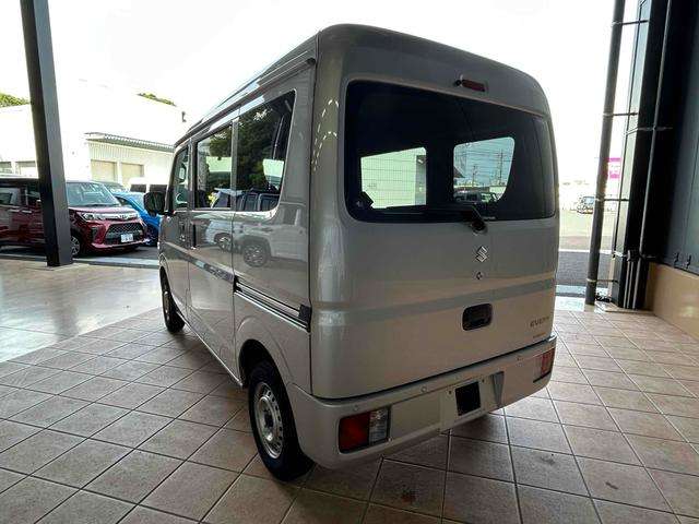 Suzuki Every 8