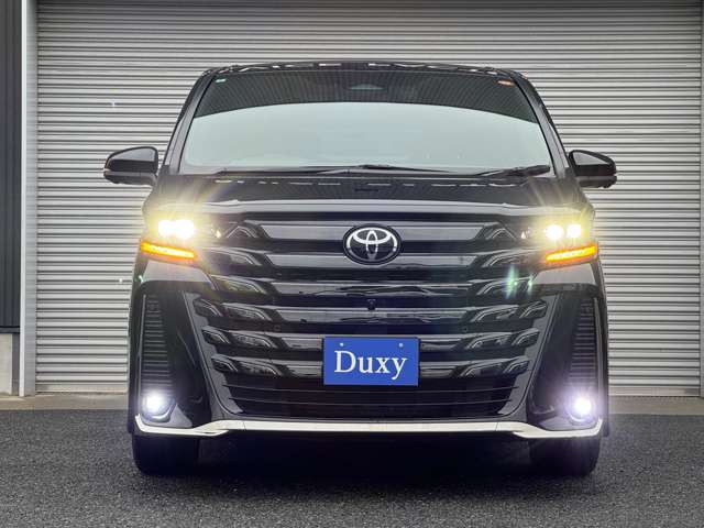 Toyota Vellfire 11