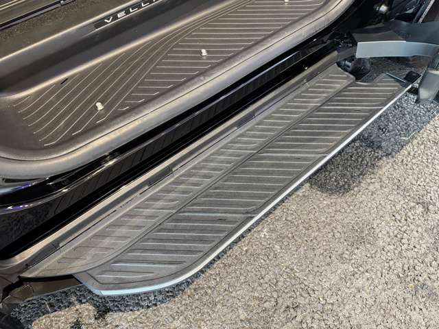 Toyota Vellfire 5
