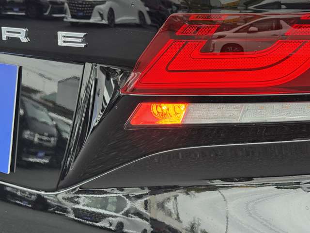 Toyota Vellfire 6