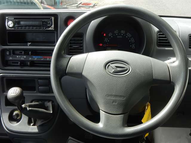 Daihatsu Hijet Deck Van 12