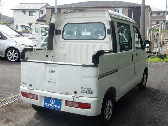Daihatsu Hijet Deck Van 3