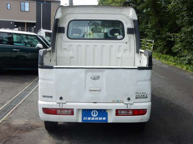 Daihatsu Hijet Deck Van 4