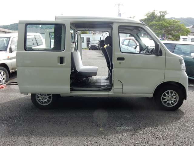 Daihatsu Hijet Deck Van 6