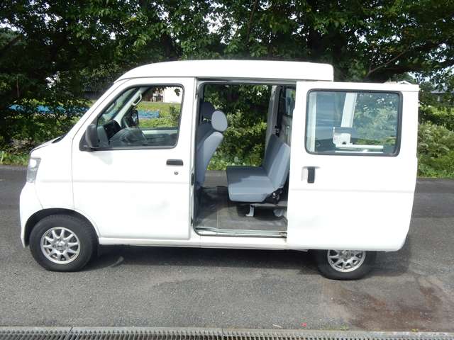 Daihatsu Hijet Deck Van 7
