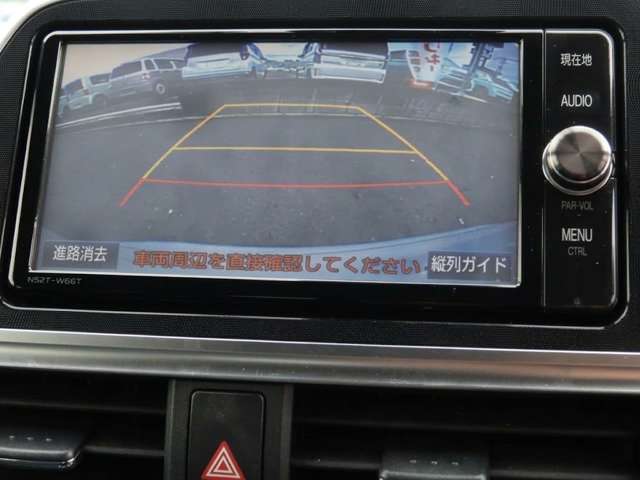 Toyota Sienta 4