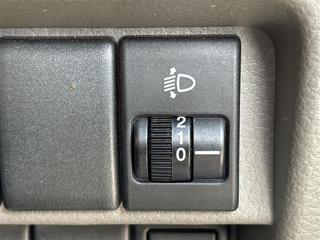 Nissan NV100 Clipper 6