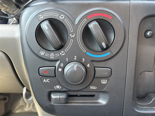 Nissan NV100 Clipper 9