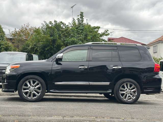 Toyota Land Cruiser 11