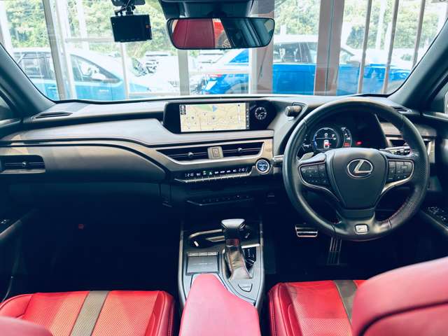Lexus UX 4