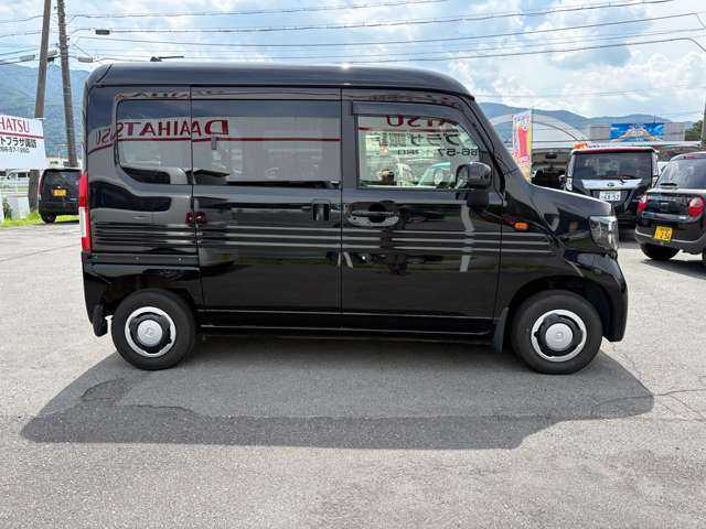 Honda N-VAN 8
