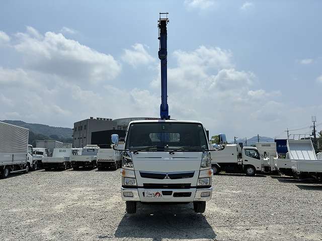 Mitsubishi Fuso Canter 2