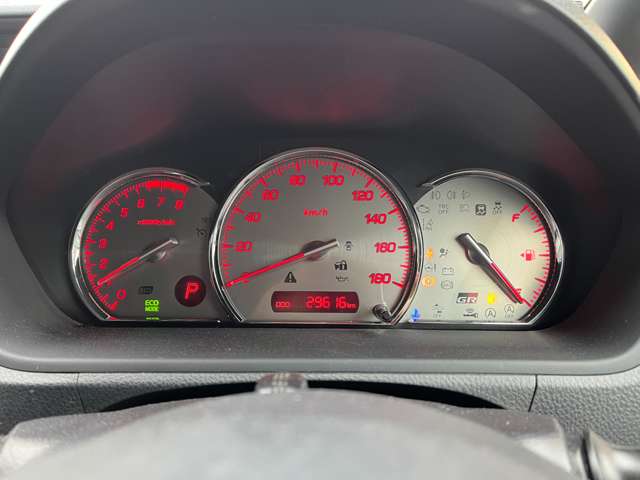 Toyota Voxy 11