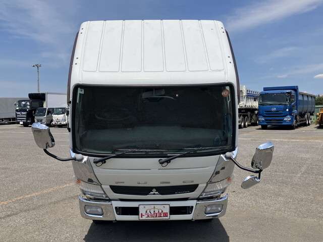 Mitsubishi Fuso Canter 3