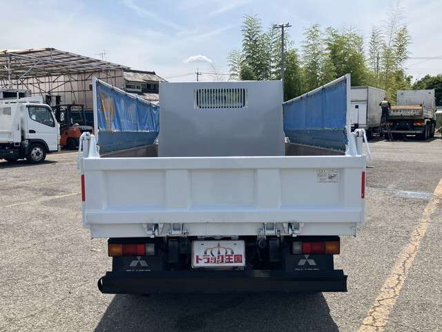 Mitsubishi Fuso Canter 8