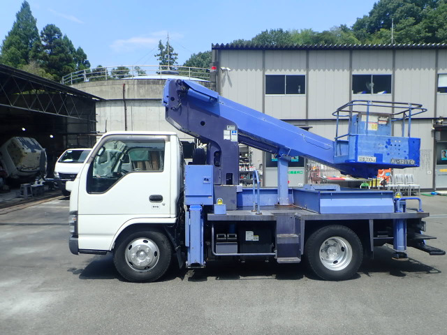 Isuzu Elf 11