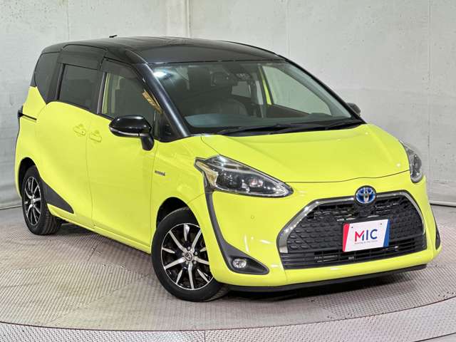 Toyota Sienta 3