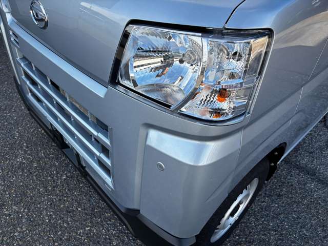 Daihatsu Hijet Cargo 11