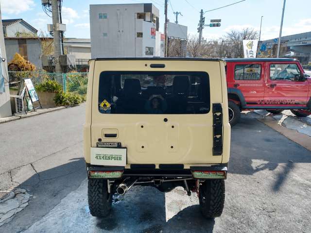 Suzuki Jimny 3