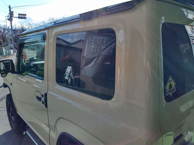 Suzuki Jimny 10
