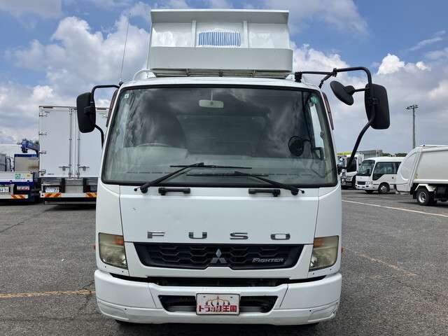 Mitsubishi Fuso Fighter 4