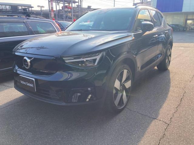 Volvo EX40 3