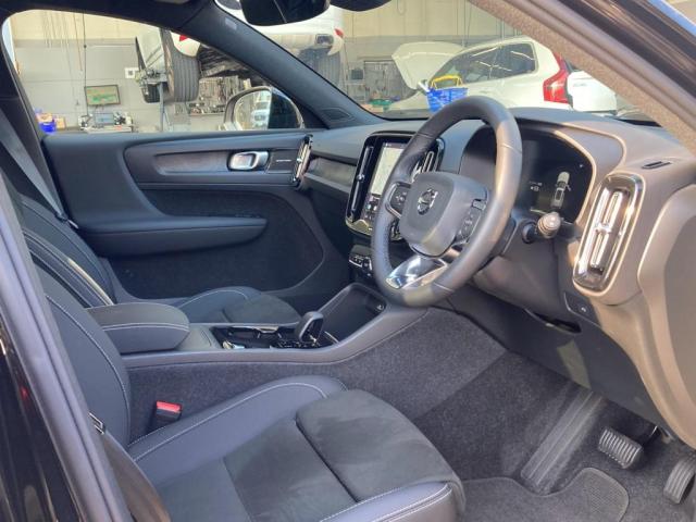 Volvo EX40 7