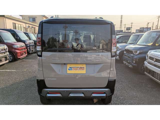 Mitsubishi Delica Mini 9