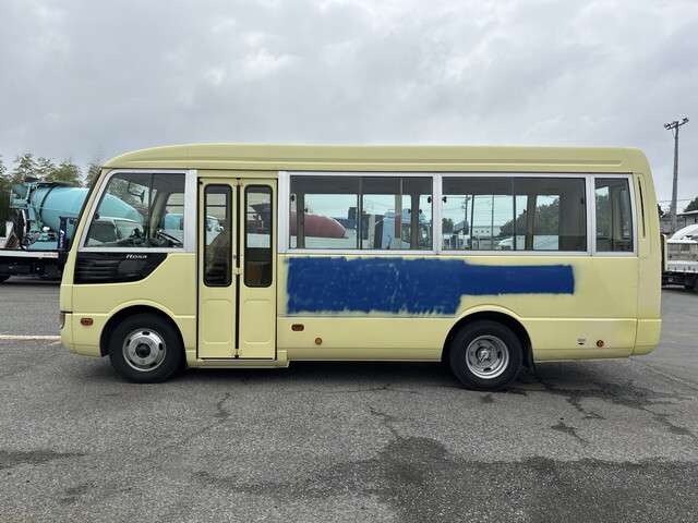 Mitsubishi Fuso Rosa 4