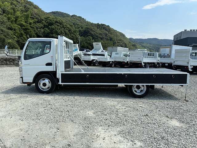 Mitsubishi Fuso Canter 11