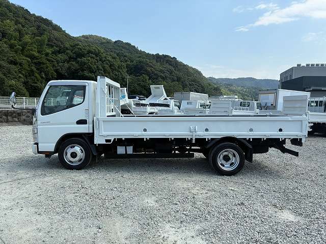 Mitsubishi Fuso Canter 4