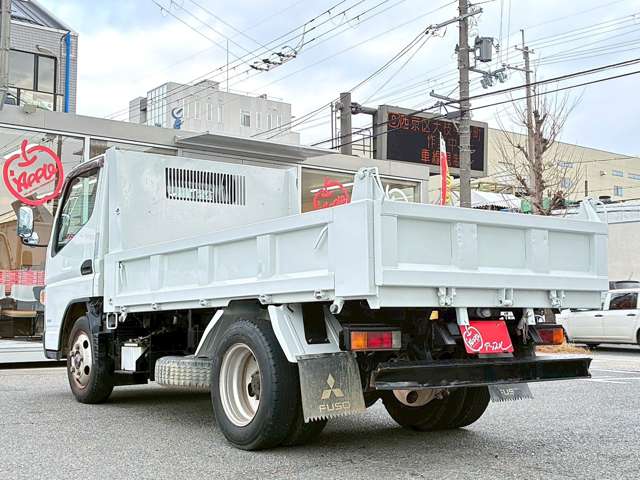 Mitsubishi Fuso Canter 9