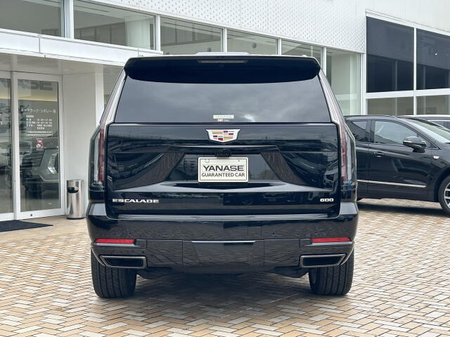 Cadillac エスカレード 5