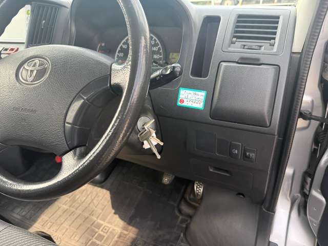 Toyota Light Ace Truck 11
