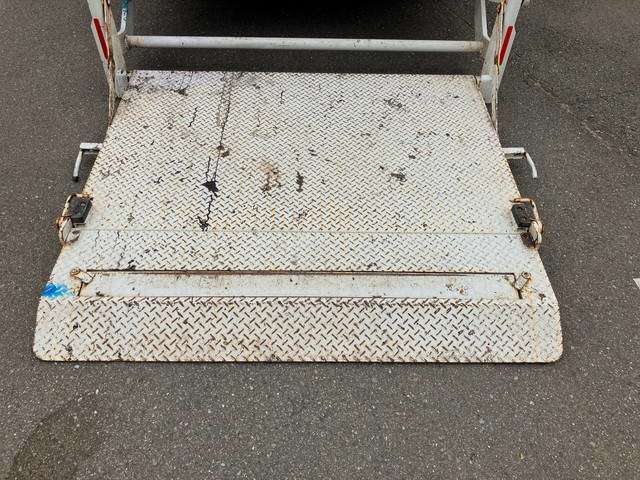 Isuzu Elf 12