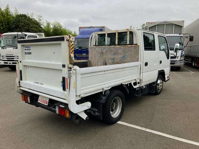 Isuzu Elf 2