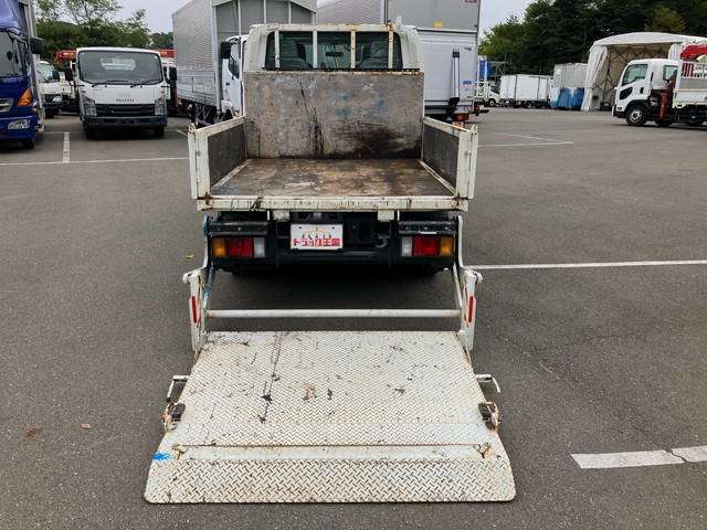 Isuzu Elf 8